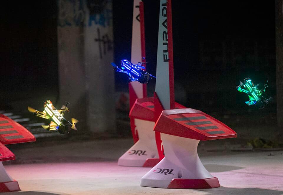 FPV Drone Yarışlarına Giriş: Bilmeniz Gereken Her Şey